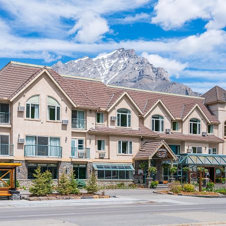 Irwin'S Mountain Inn Banff Exteriör bild